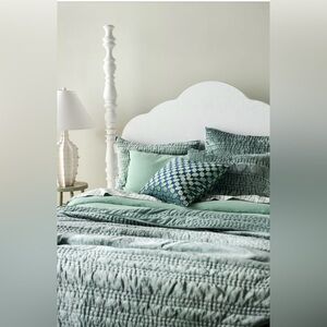 Anthropologie Lustered Velvet Alastair Quilt Size King NWT